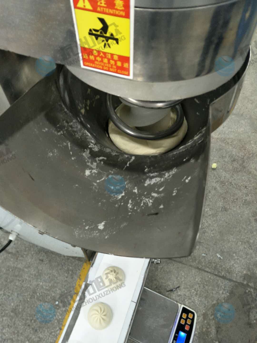 5dc23104c010c.jpg